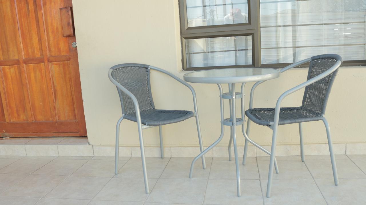 Tap'S Home Away From Home Gaborone Exteriér fotografie