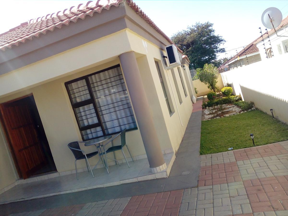 Tap'S Home Away From Home Gaborone Exteriér fotografie